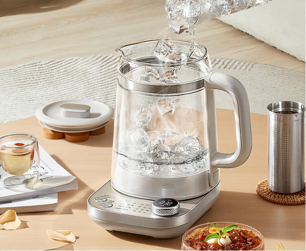 電熱水壺哪個(gè)品牌好？五大熱門機(jī)型實(shí)測(cè)評(píng)選，結(jié)果可能和你想的不一樣